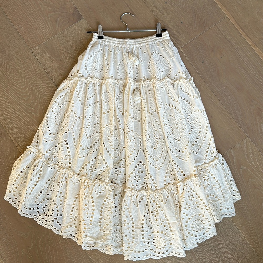 Spell skirt